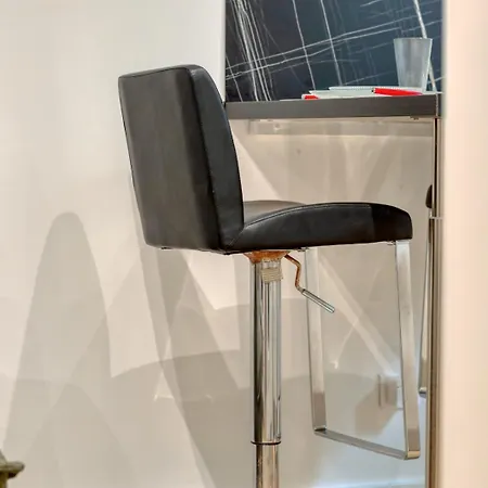 Le Enzo Joli F2 Au Coeur De